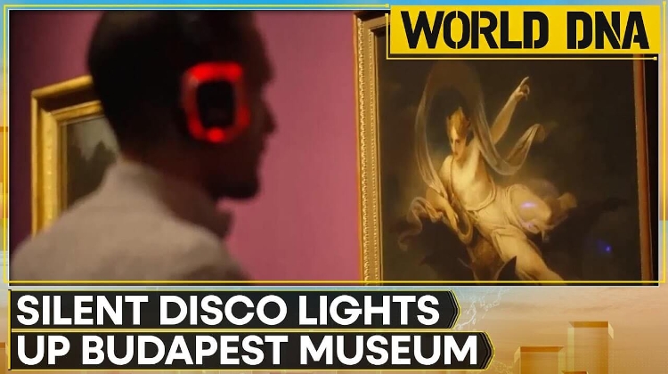 Watch: Silent Disco Immerses Museum Visitors in the Art of Poet & Printmaker William Blake in Budapest