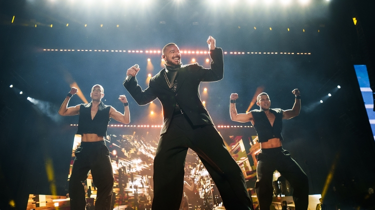 Ricky Martin Shakes Up Budapest Arena on 6 July