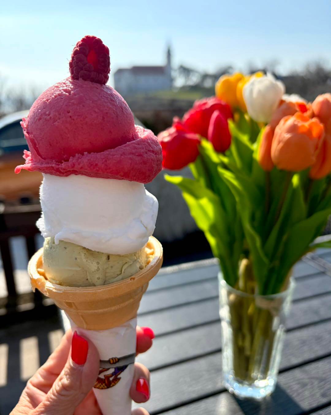 Spring in Hungary: Ice Cream Season Kicks Off with Tricolor Treats at Lake Balaton