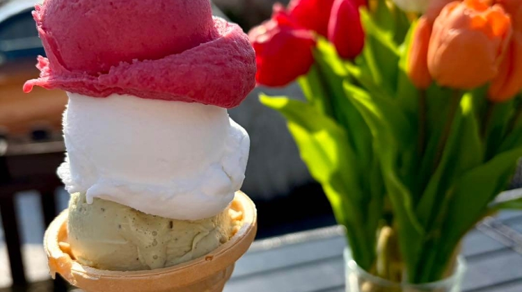 Spring in Hungary: Ice Cream Season Kicks Off with Tricolor Treats at Lake Balaton Spring in Hungary: Ice Cream Season Kicks Off with Tricolor Treats at Lake Balaton