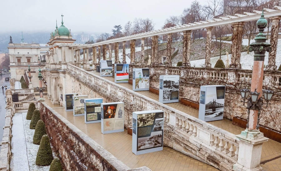 New Outdoor Display Showcases History of Gellért Hill & Citadel in Budapest