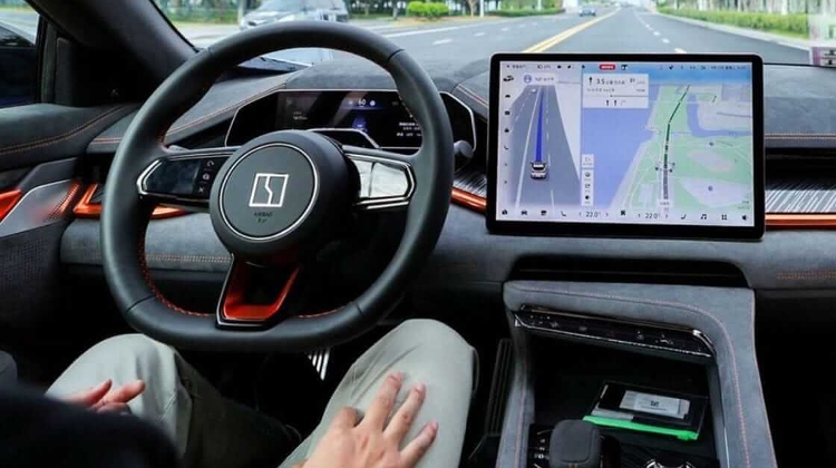 Self-Driving Vehicles Tested in Budapest's Castle District