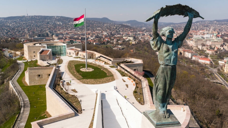 Getting Around: How to Reach the Renewed Citadel in Budapest