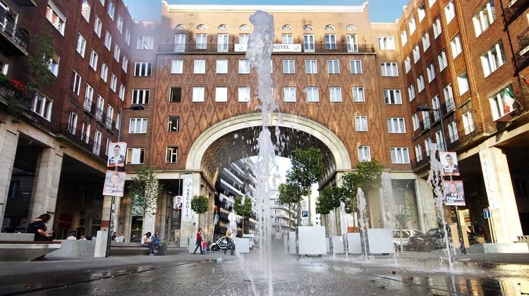 Revamp Expands Car-Free Area at Budapest’s Madách Tér