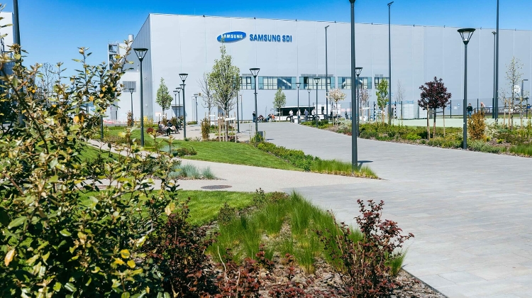 Greenpeace Investigation: No Toxic Pollution Found Near Battery Plants in Hungary