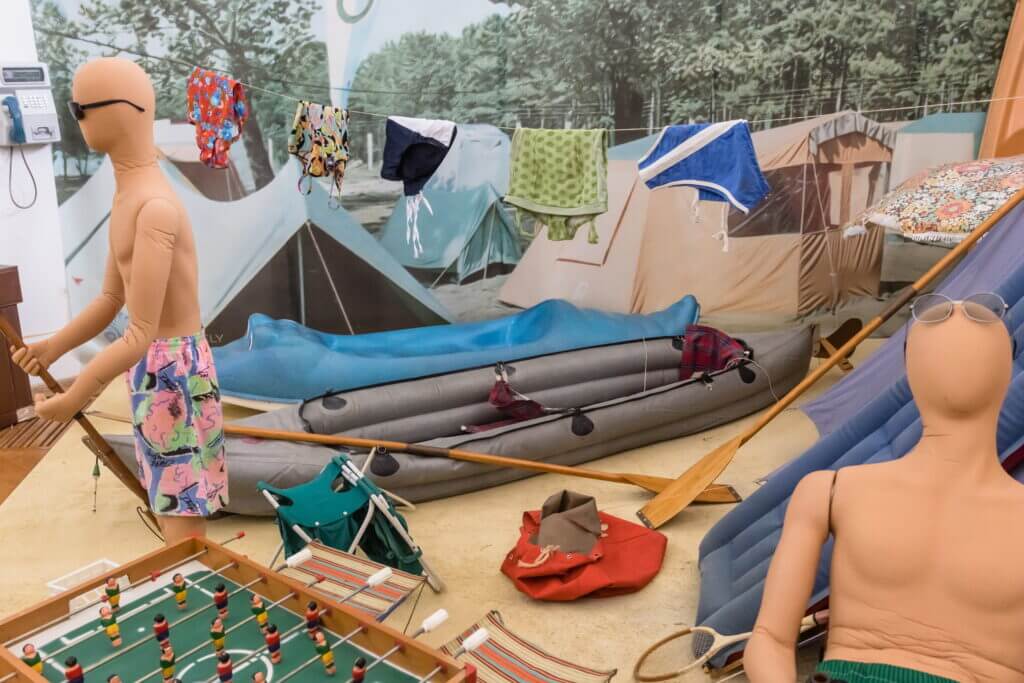 New 'Balaton Retro' Exhibition Shows Holidays of Socialist Era in Hungary