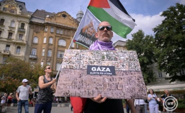 Watch: Pro-Palestinian Solidarity Rally & Counter-Demo Held in Budapest