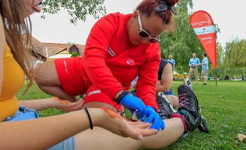 Learn Life-Saving First Aid Skills in English with Red Cross in Budapest