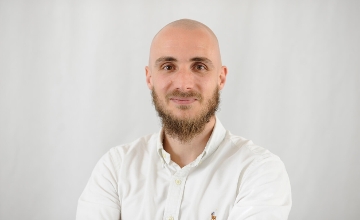 Dr Ákos Barta, Managing Director, Alberlet.hu