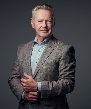 László Károlyi, President, French-Hungarian Chamber of Commerce & Industry