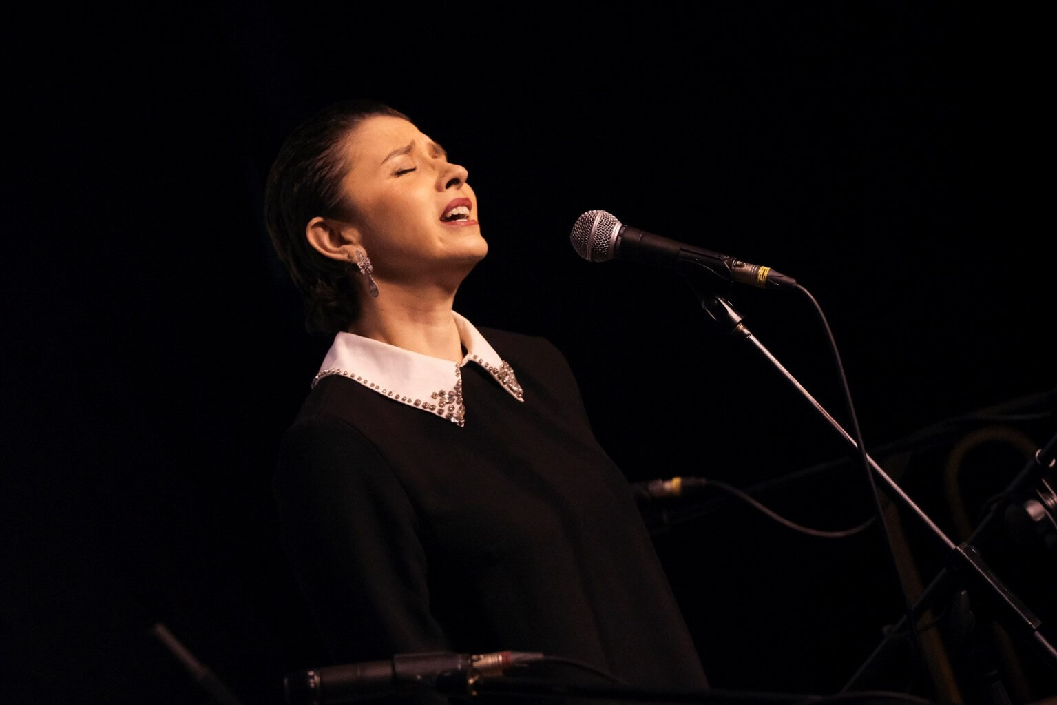 Surprising Expats: Lina Chilra – Singer in Budapest