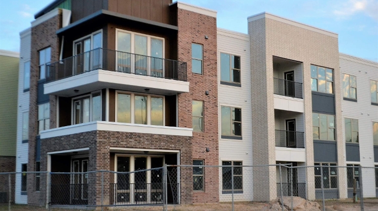 Geopolitical Uncertainty Weighs on Commercial Property Market in Hungary