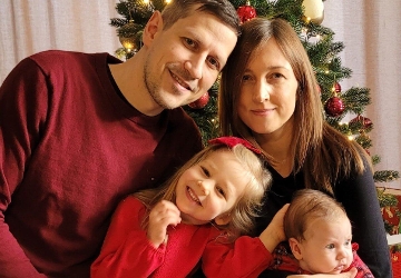 Dad of 2 Fights for Life in Hungary – Treatment Would Buy Him Time