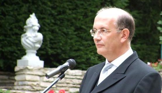 British Queen's Birthday Party In Budapest 2005