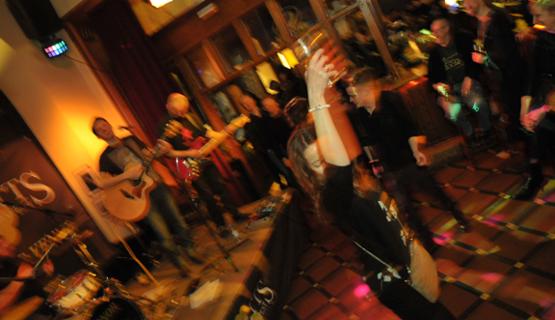 The Vibe Concert, Becketts Budapest, 16 February