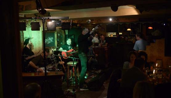 'Bonus Track' Concert, Old Man’s Pub Budapest, 28 November
