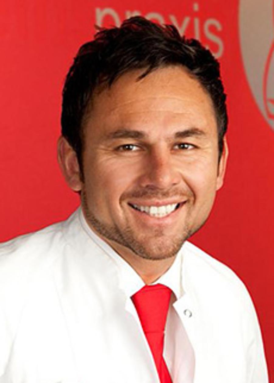 Xpat Interview: Dr. Jos Z. Gal, Dentist & Consultant