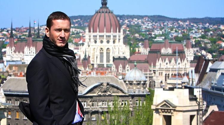 István Szabó, Managing Director, Commercial Bank Head Hungary István Szabó, Managing Director, Commercial Bank Head Hungary