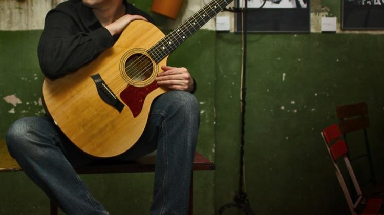XpatLoop Interview: Michael Kentish, Musician XpatLoop Interview: Michael Kentish, Musician