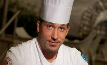 Áron Barka, Chef De Cuisine, Araz Restaurant, Continental Hotel Budapest Áron Barka, Chef De Cuisine, Araz Restaurant, Continental Hotel Budapest