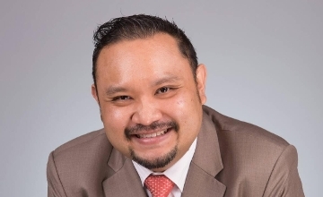 Mr. Piyoros Naronglith, General Manager, The Westin Siray Bay Resort & Spa, Phuket Mr. Piyoros Naronglith, General Manager, The Westin Siray Bay Resort & Spa, Phuket