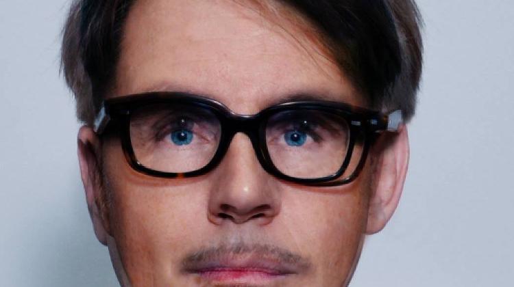 Zoltan Alexander, Creative Director ZOLTAN+ / Art Director UBIKWIST Magazine Zoltan Alexander, Creative Director ZOLTAN+ / Art Director UBIKWIST Magazine