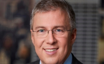 László Krisán, CEO of KAVOSZ & President of Budapest Chamber of Commerce László Krisán, CEO of KAVOSZ & President of Budapest Chamber of Commerce