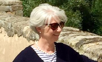 Bridget Lindsay, Former President, Diplomatic Spouses of Budapest