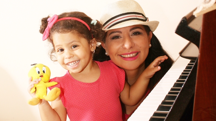 Cleo Mitilineou, Founder of 'Sing Along Kids'