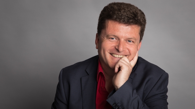 Tibor Jancsó, Managing Director, AGS Pro: Representing König+Neurath AG