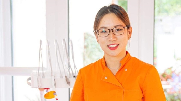 Dr. Jeon Rachel Hye-Won, Dentist, Smile & Teeth Dental