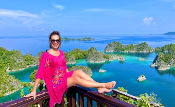 Orsolya Szombati, Bilingual Travel Blogger