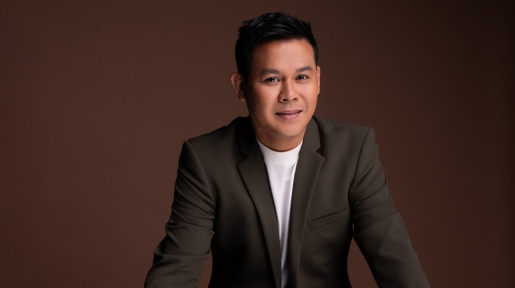 Exclusive Interview with Marcelito Pomoy International Singing Star in Budapest Exclusive Interview with Marcelito Pomoy International Singing Star in Budapest