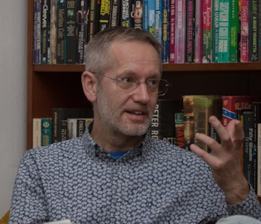 Surprising Expats: Richard Robinson: Translator, Musician, Teacher