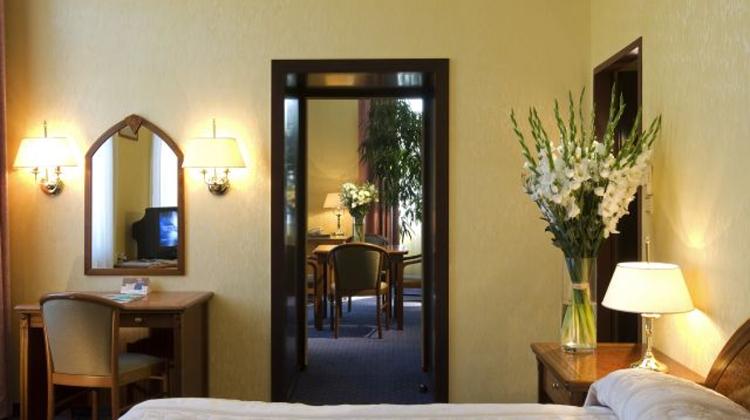 Special: Easter Offer At Radisson Blu Béke Hotel