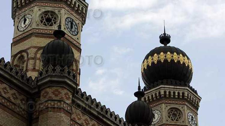 Royal Visit To Dohány Street Synagogue In Budapest