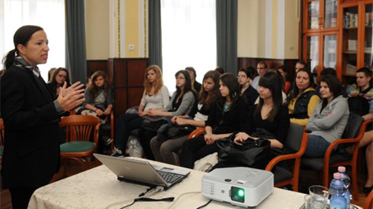 U.S. Ambassador Kounalakis Visits Debrecen