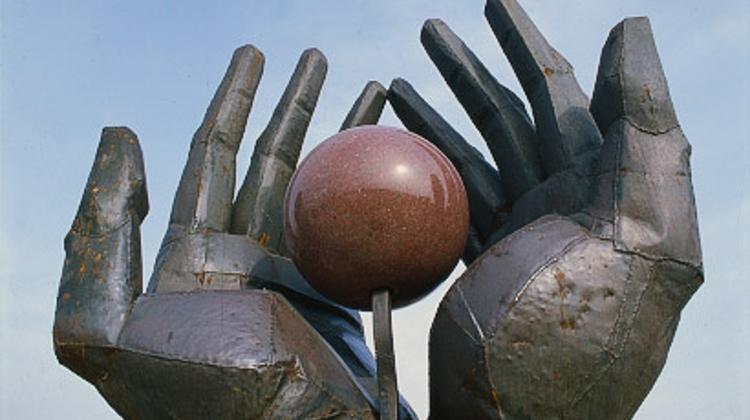 'The Fragrance Of Moscow & Easter Egg Hunt', Memento Park