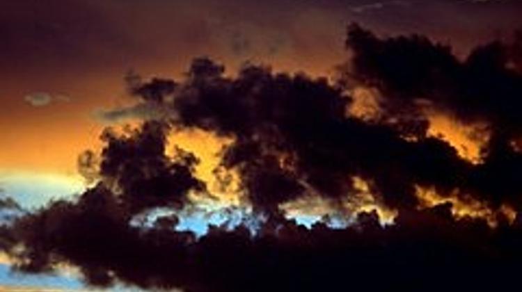 Icelandic Ash Cloud Thin Over Hungary, Air Traffic Remains Suspended