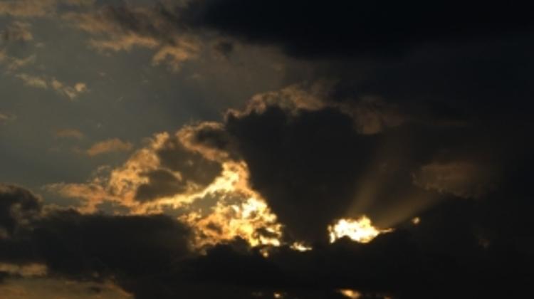 Volcano Grounds Flights From Budapest  Ferihegy