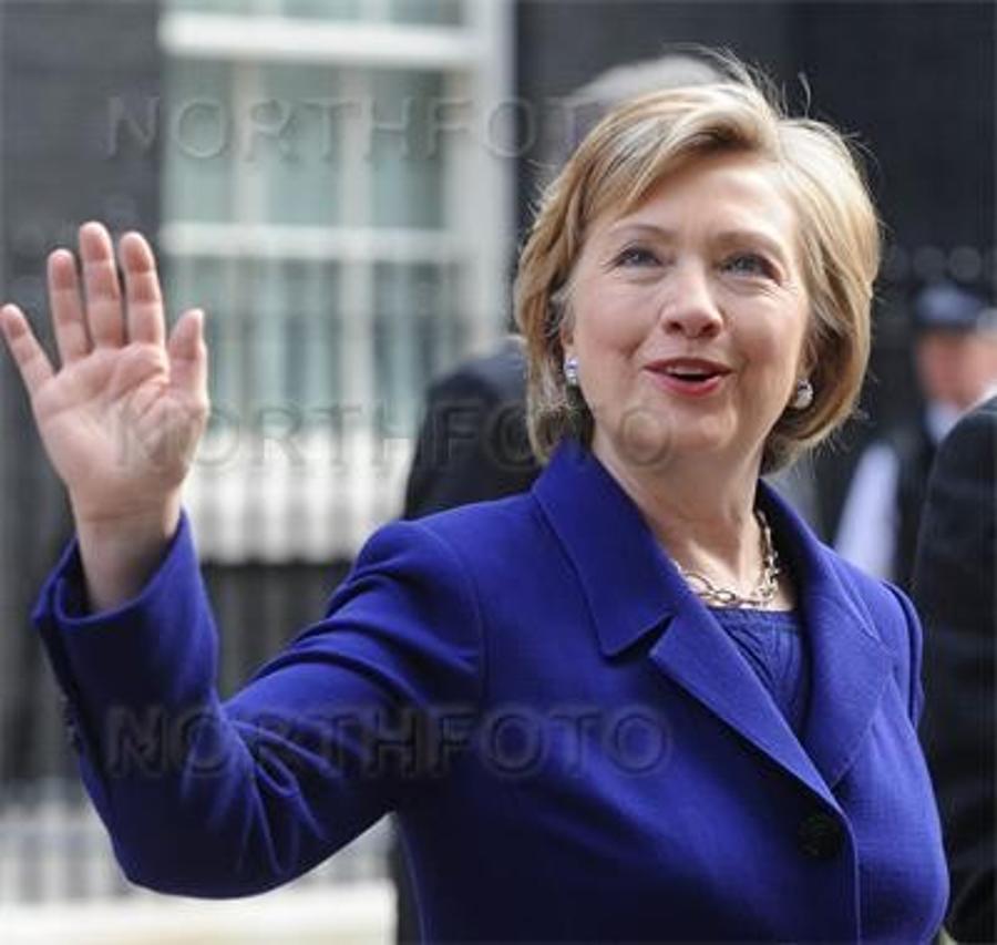 Clinton Congratulates Bajnai