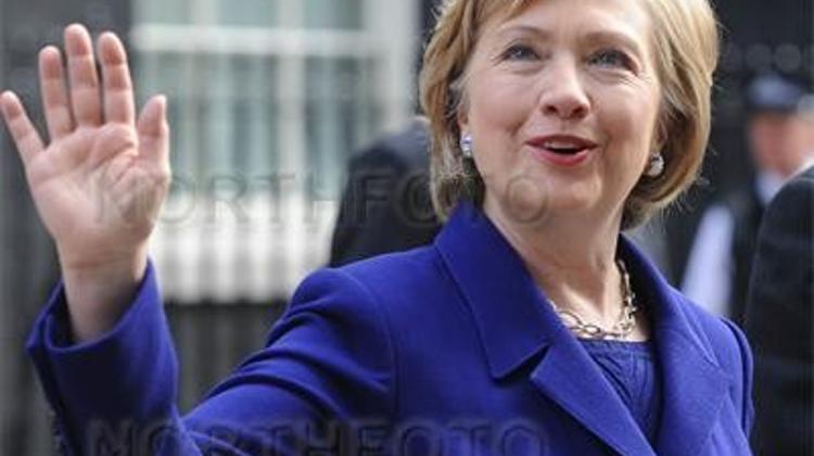 Clinton Congratulates Bajnai