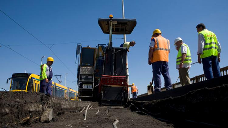 Budapest Margaret Bridge Reopening Delayed