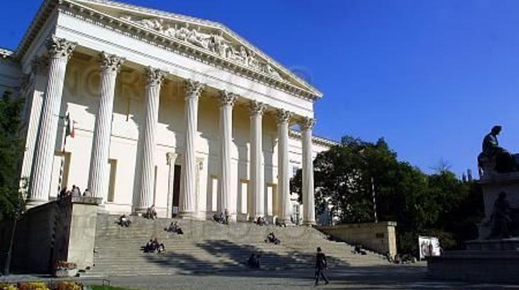 Special Guided Tours In Hungarian National Museum In Budapest
