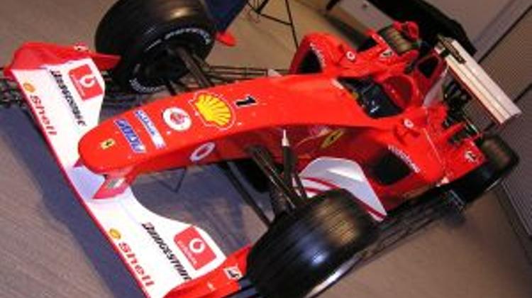 Hungary Win Gives Webber Title Lead