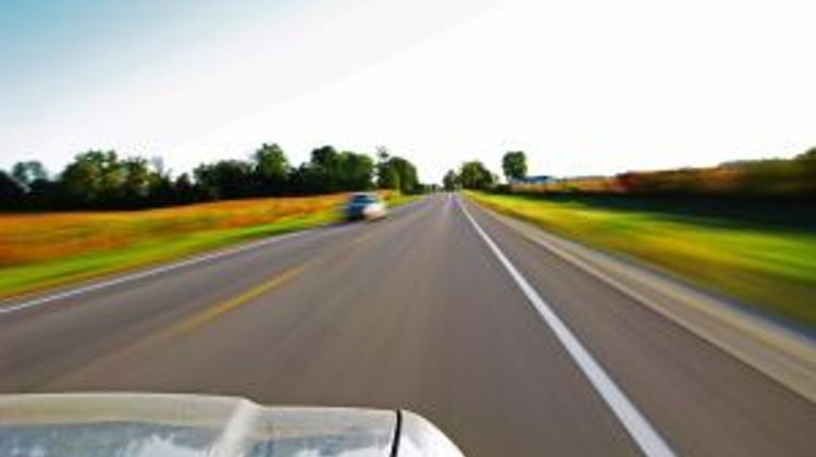 Hungarian Firm Plans Rent-E-Car Network