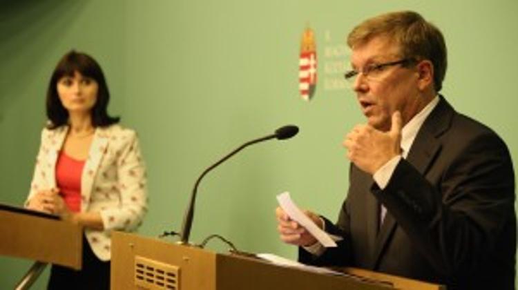 Hungarian Bank Alliance Pledges To Defy Bank Tax, EcoMin