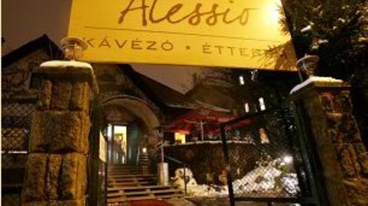 Xpat Review: Italian Restaurant Dazzles In Buda