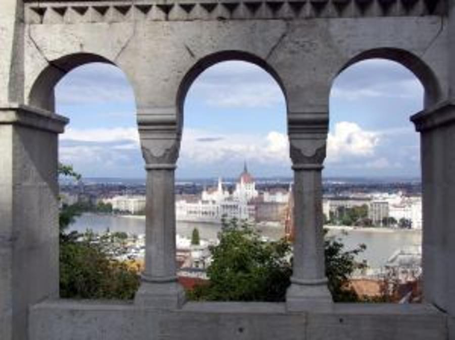 Video: Beautiful Budapest, In 1938