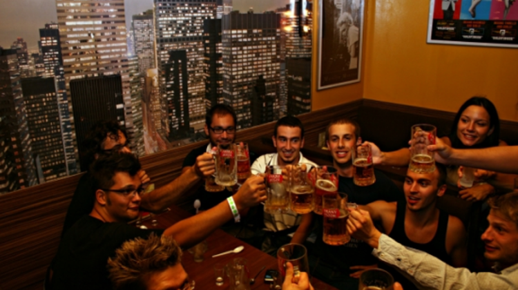 Xpat Review: Real Pub Ambience In Downtown Budapest